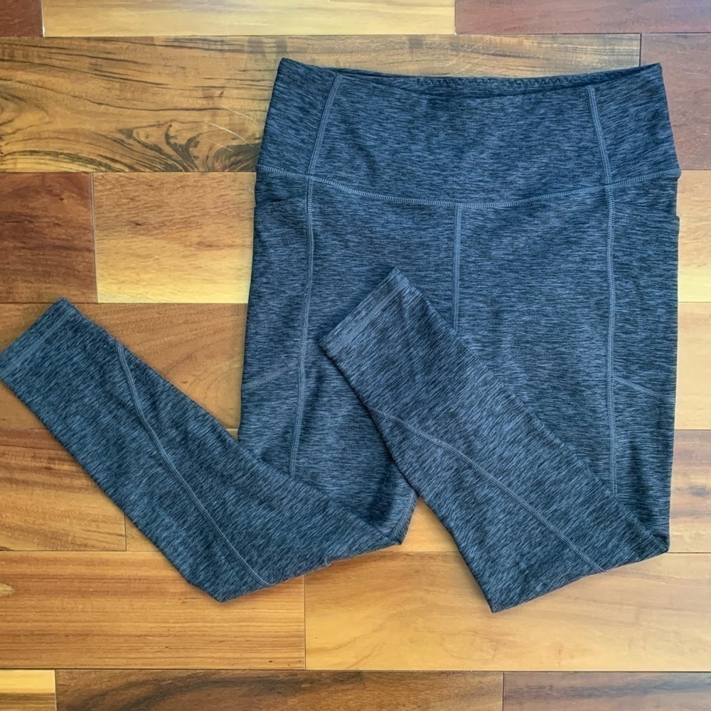 Victoria Secret Heather Gray Crop Leggings
